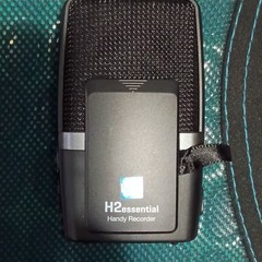 Zoom H2essential Digital Recorder Handheld Portable Audio Recorder