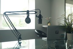 Rockville RockPop Curve Recording Mic Pop Filter Curved Mesh Windscreen in Black