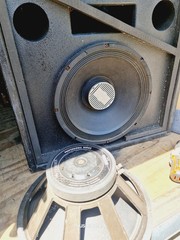 2x EMINENCE KILOMAX PRO 18″ works ( 2 pieces / 1 pair )