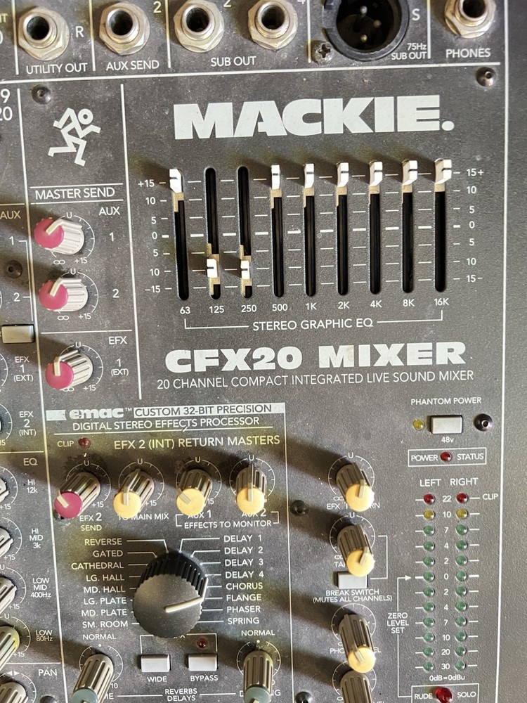 Mackie CFX20 MIXER 20 CHANNEL MIXER – Used