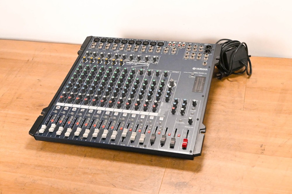 Yamaha MG166CX 16-Channel, 6-Bus Analog Mixer CG010TT