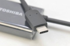TOSHIBA USB-C to VGA(15PIN) Cable Adapter PA5270U-1PRP PD 60W
