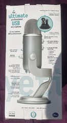 Blue Yeti USB Microphone Silver w Box Manual Cable Tested Mac PC Podcast