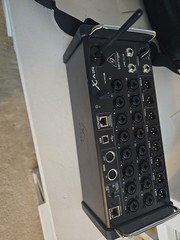 Behringer X AIR XR12 12-Channel Digital Mixer – Black