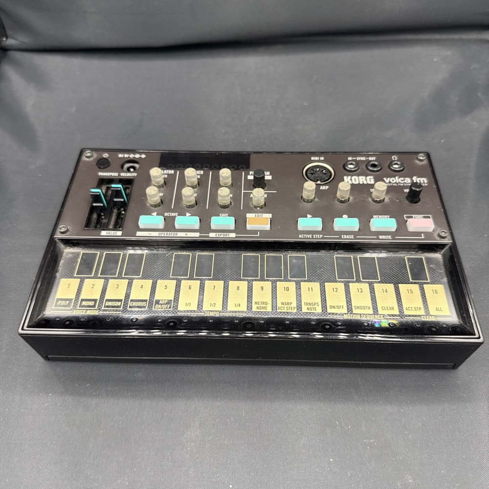 KORG VOLCA FM Digital FM Synthesizer *NOT TURNING ON*