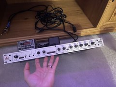 dbx 286s microphone preamp processor + Behringer Shark Fbq100