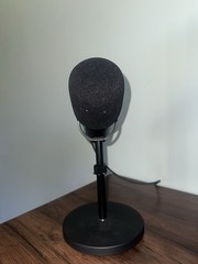 Samson Q9U Dynamic Cardioid USB/XLR Desktop Mic w/ Stand, Black, Jack