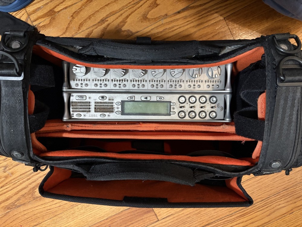 Sound Devices 788T + CL-8 Recorder/KTEK BAG/ CF Card