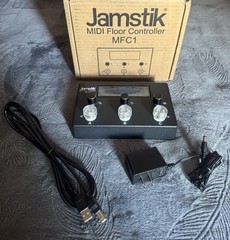 Jamstik MFC1 MIDI Foot Controller w/ LCD Display, USB-B/USB-A & MIDI DIN Out