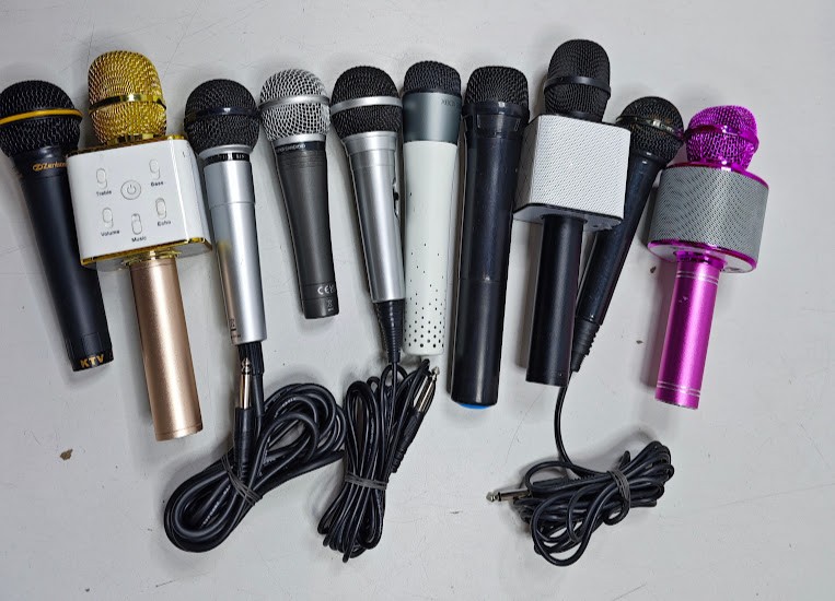 Lot of 10 Mixed Microphones – Untested, Used, Various Models and Colors