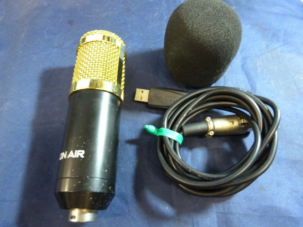 TZUMI ON AIR REVERB MICROPHONE