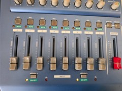 TASCAM DIGITAL PORTASTUDIO DP-01 RECORDING WORKSTATION
