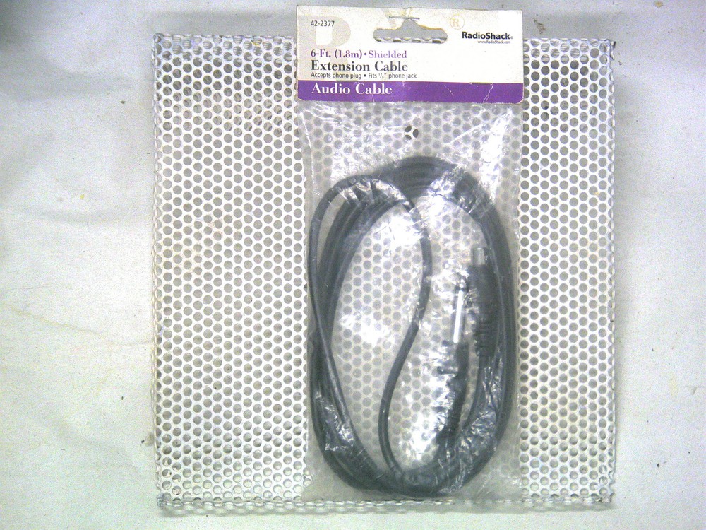 RadioShack Shielded 6-ft 1/4″ Mono Male to RCA (Phono) Female Cable 420-2377