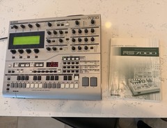 Yamaha RS7000 Sampler Sequencer Music Workstation Rarely Used Item