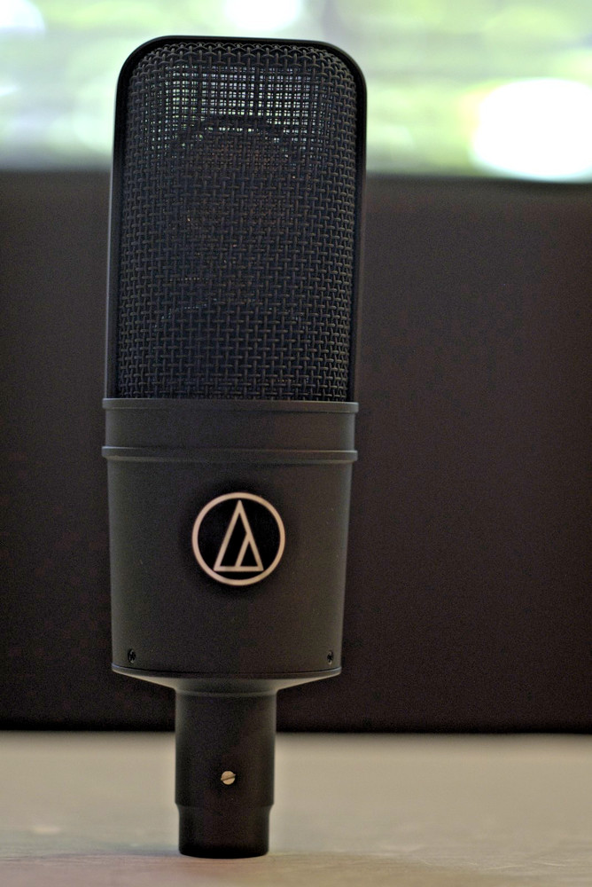Audio-Technica AT4040 Cardioid Condenser Microphone