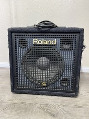 Roland KC-350 4-Channel Mixing Keyboard Amplifier w/ Cables