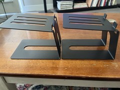New Srutueo Black Steel Desktop Speaker/Monitor Stands (2).