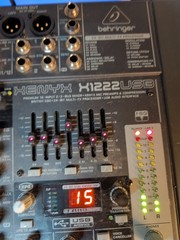 Complete DJ Lot Behringer Xenyx Mixer, SKB Case, Amer. Audio CD, Juice Goose Pwr