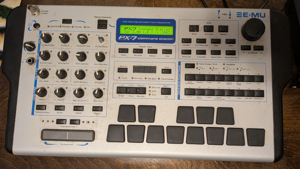EMU ENSONIQ PX-7 SEQUENCER/SYNTH PROTEUS 2000 COMMAND STATION W/PROTEAN DRUM ROM