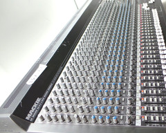 Mackie SR32.4-VLZ PRO SR Series 32.4.2 4-Bus Mixing Console – Fair Condition