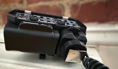 TASCAM CA-XLR2d XLR Microphone Adapter Kit For DSLR Cameras EXCELLENT CONDITION!
