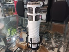RODE PODCASTER MICROPHONE WHITE | MADE IN AUSTRALIA