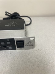 Behringer Ultra-DI Pro DI800 Phantom Powered 8-Channel Direct Box