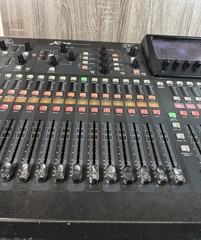 Behringer X32 Digital Mixer Console Tested Working w/ Power Cable