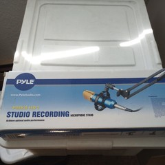 Pyle Suspension Boom Microphone Stand & Simple Clamp-Style Installation PMKSH01