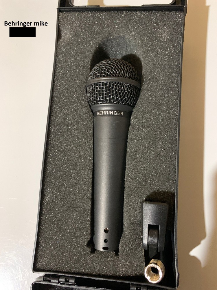 Behringer XM8500 Dynamic Vocal Microphone