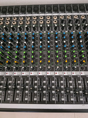 Mackie PROFX22V2 22-Channel FX Mixer – Tested & Working!