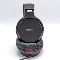 Focusrite Scarlett 2i2 Studio Audio Interface Kit Red AMS-SCARLETT-2I2-STU-4G