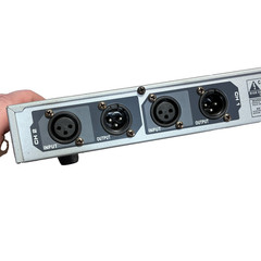 Peavey PV215EQ Dual 15 Band Graphic Equalizer Rackmount PV Series EQ Stereo