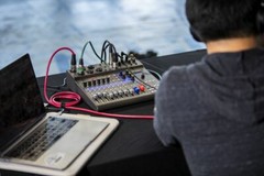 Zoom LiveTrak L-8 Portable 8-Channel Digital Mixer & Multitrack Recorder + Acc.