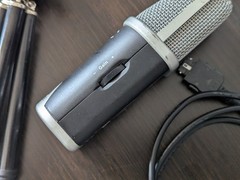 Apogee MiC 96K Wired USB Condenser Microphone with Stand and Lightning Adapter