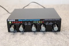 Alesis NanoCompressor RMS / Peak Stereo Comp / Limiter w/ power supply