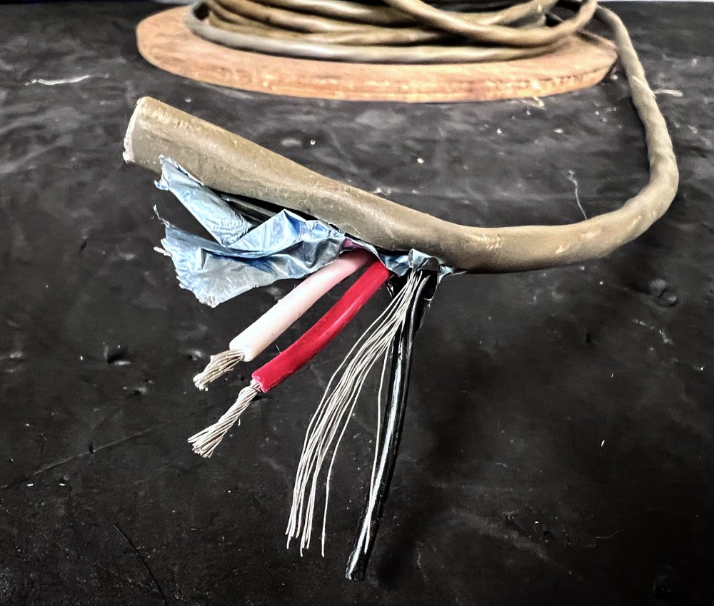 100ft 16/3 Shielded Audio Cable w/ Drain Wire 16 AWG 3 Conductor NOS