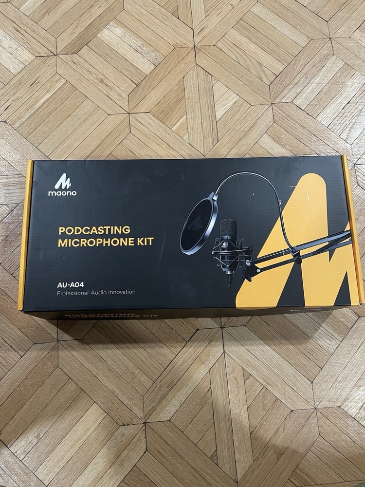 Maono AU-A04 Podcasting Microphone Kit USB Plug n Play w/ Boom Arm Stand 120 dB