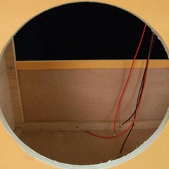 Vintage Empty 2×12″ Guitar Cabinet – Orange Tolex / Black Cloth Grill
