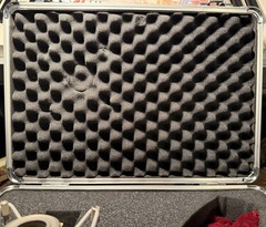 Shure KSM44 Dual Diaphragm Multi-Pattern Condenser Microphone, Shock-Mount, Case