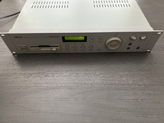 Akai S2000 MIDI Stereo Digital Sampler 1995
