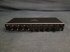 Behringer U-PHORIA UMC404HD – USB 2.0 Audio/MIDI Interface