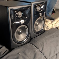 JBL 305P MkII Powered Studio Monitor Speaker Pair Active 2-Way Black