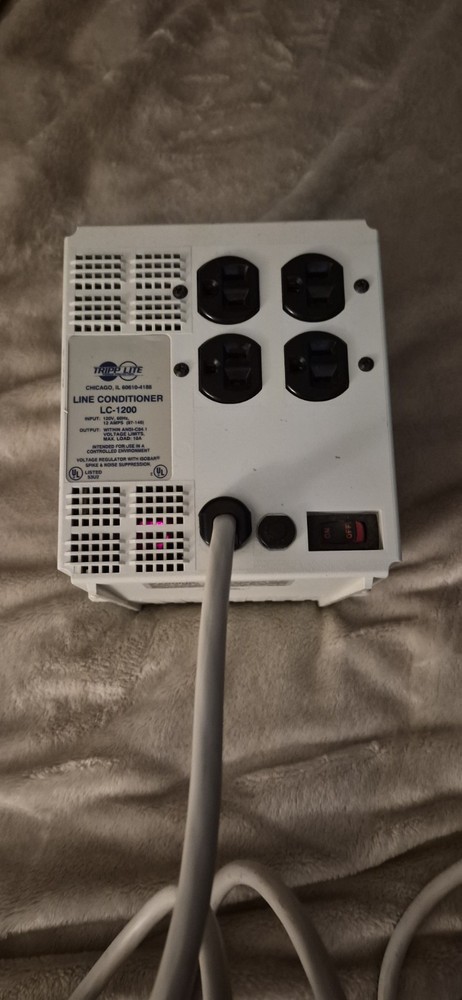 TripleLite Line Conditioner LC-1200