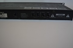 Boss WS-100 Wireless System Diversity Receiver – Vintage 1980s Rack Mountable