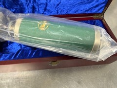Blue Kiwi Microphone with Case ** NEW NEVER USED ** W Shock Mount