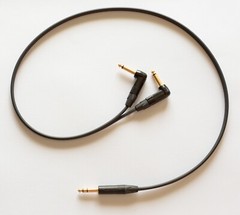 Stereo 6.3mm (1/4“) TRS to Dual 6.3mm 1/4“ TS – Mogami cable w/ Neutrik plugs