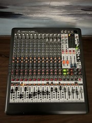 Behringer 16-Input 4-Bus Mixer XENYX XL1600 Tested Working