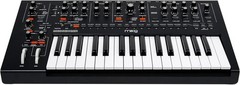 MOOG Messenger Monophonic Analog Keyboard Synthesizer, 32 Keys, 64-Step Sequence