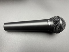 Digital Reference DRV100 Vocal Dynamic Microphone With Clip And Case Used